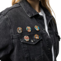 Set of pin buttons white 1.25 front 6a1e867e16643.jpg